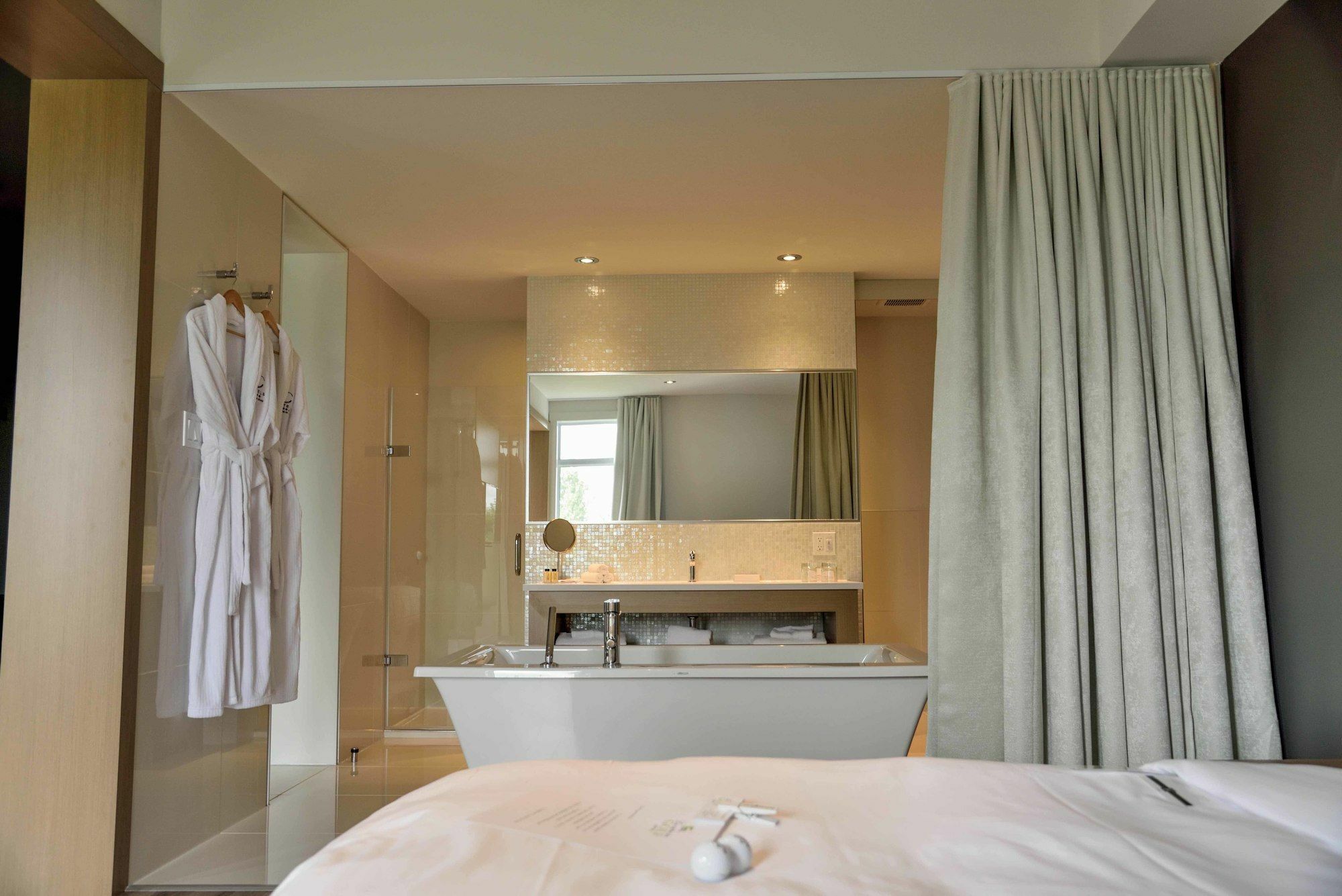 Hotel La Cache Du Golf 4*